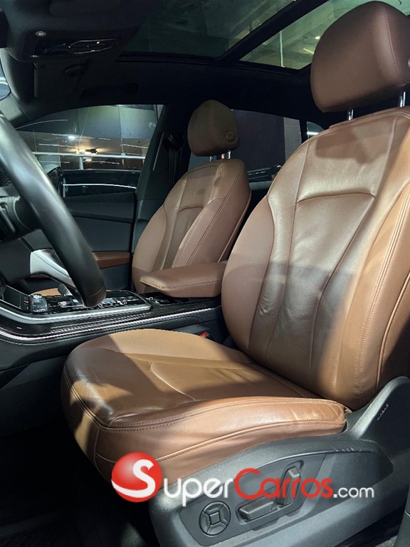 2019 Audi Q8 Premium — foto 11 / 11