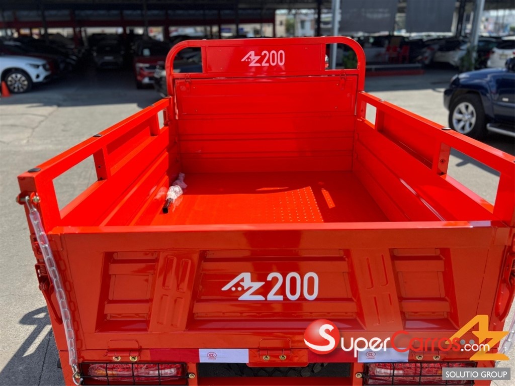 2025 AZ 200 — foto 2 / 6