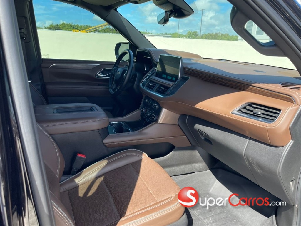 2023 Chevrolet Suburban Highcountry — foto 8 / 12