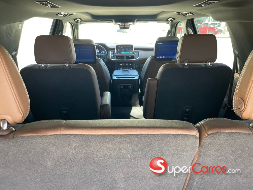 2023 Chevrolet Suburban Highcountry — foto 11 / 12