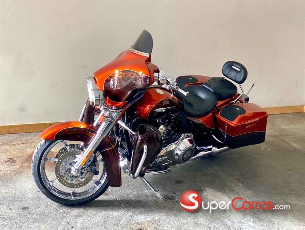 2012 Harley Davidson Street Glide — foto 7 / 9
