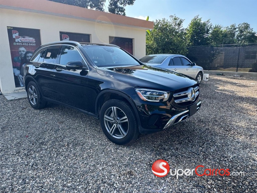 2021 Mercedes-Benz Clase GLC 300 4MATIC
