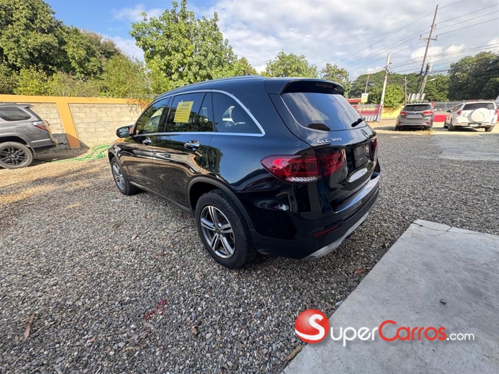 2021 Mercedes-Benz Clase GLC 300 4MATIC — foto 3 / 11