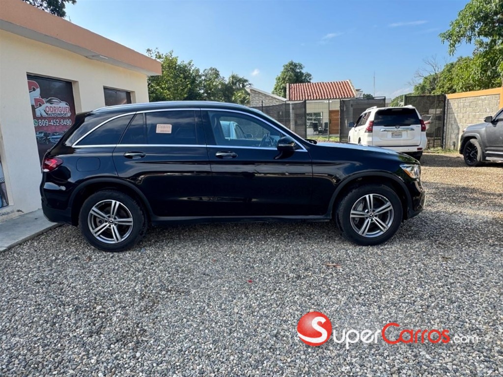 2021 Mercedes-Benz Clase GLC 300 4MATIC — foto 4 / 11