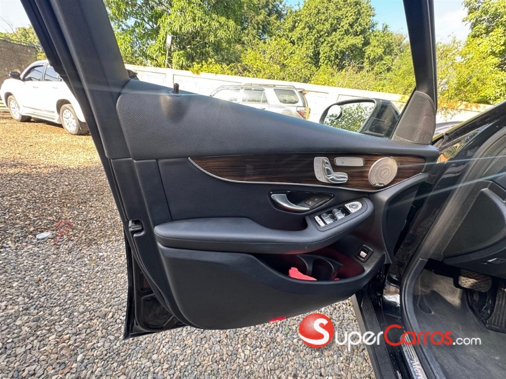 2021 Mercedes-Benz Clase GLC 300 4MATIC — foto 10 / 11