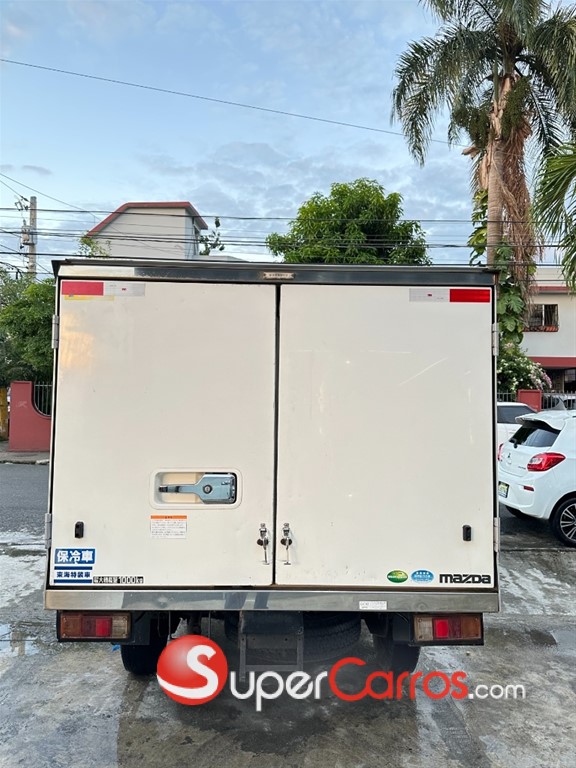2017 Mazda Bongo — foto 8 / 12