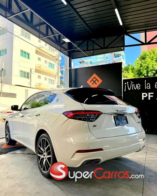 2021 Maserati Levante Q4 — foto 2 / 6