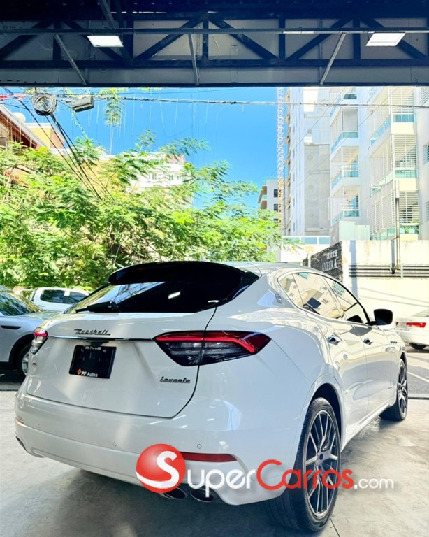 2021 Maserati Levante Q4 — foto 4 / 6