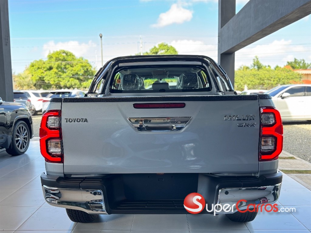 2026 Toyota Hilux SRX — foto 7 / 10