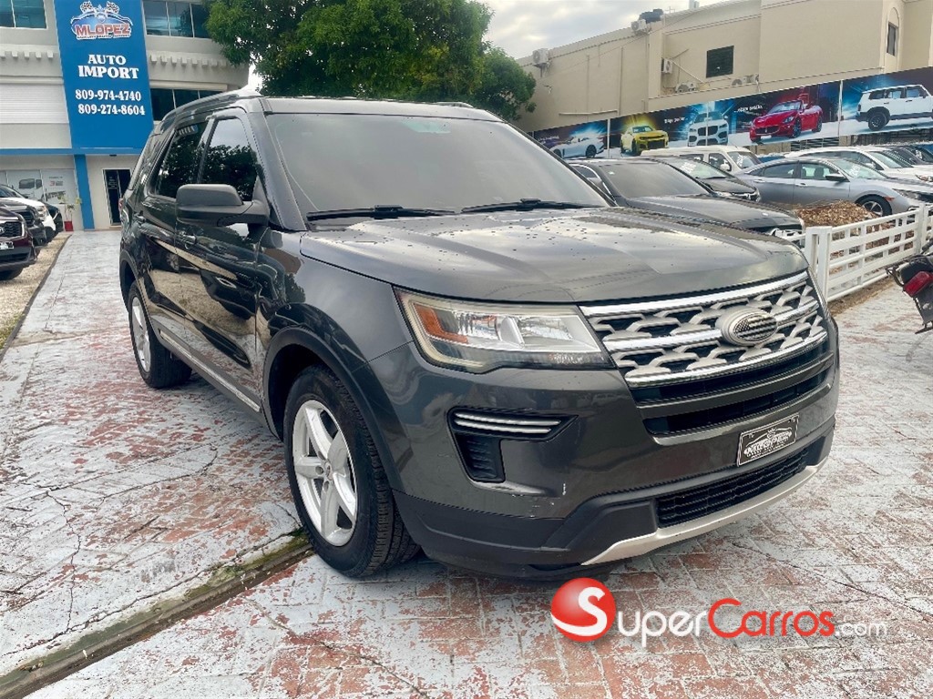 2019 Ford Explorer — foto 2 / 12