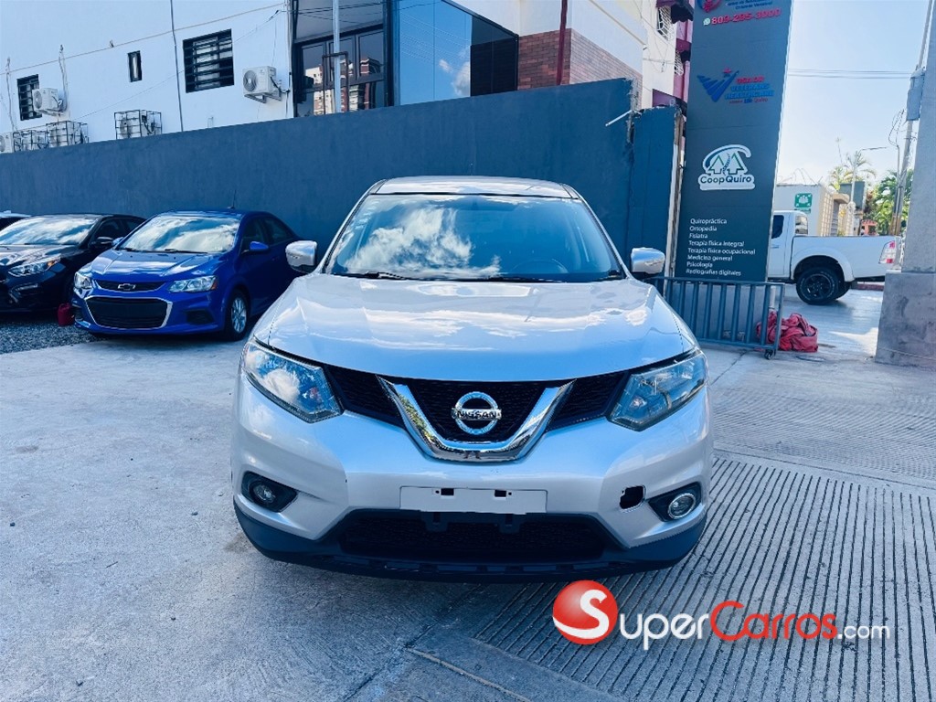 2015 Nissan Rogue SV — foto 3 / 12