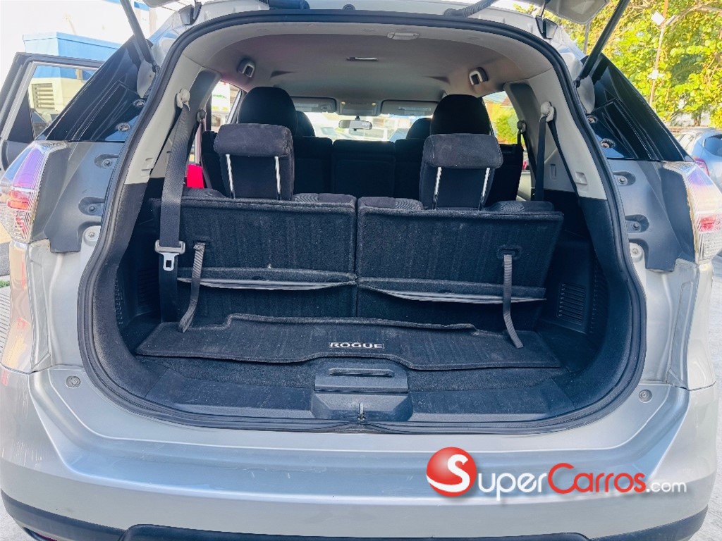 2015 Nissan Rogue SV — foto 12 / 12