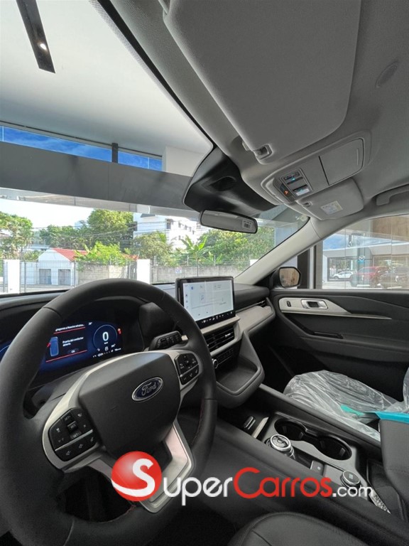2025 Ford Explorer Active — foto 7 / 9