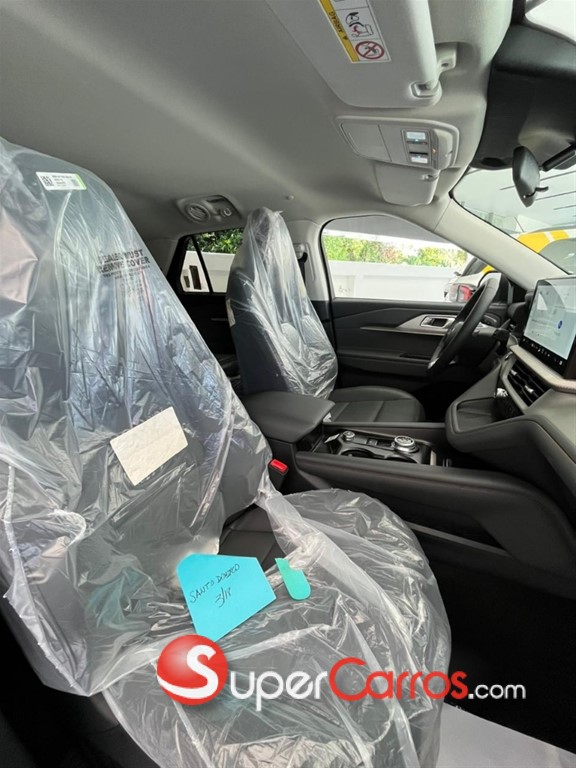 2025 Ford Explorer Active — foto 9 / 9