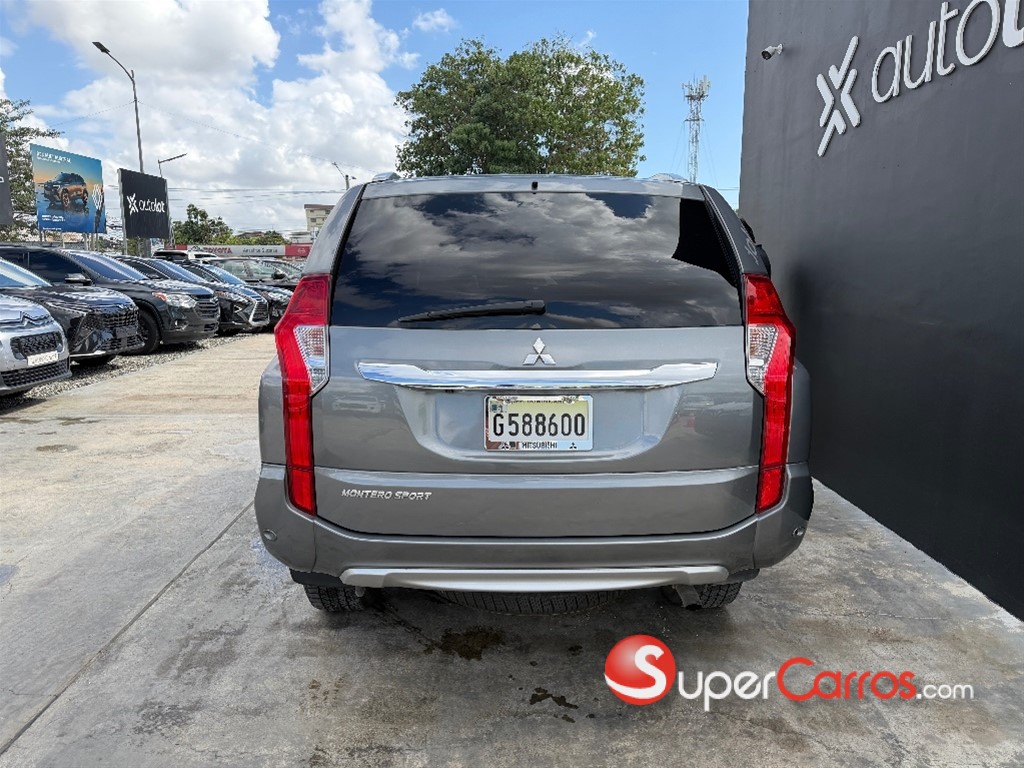 2019 Mitsubishi Motors Montero Sport — foto 3 / 10