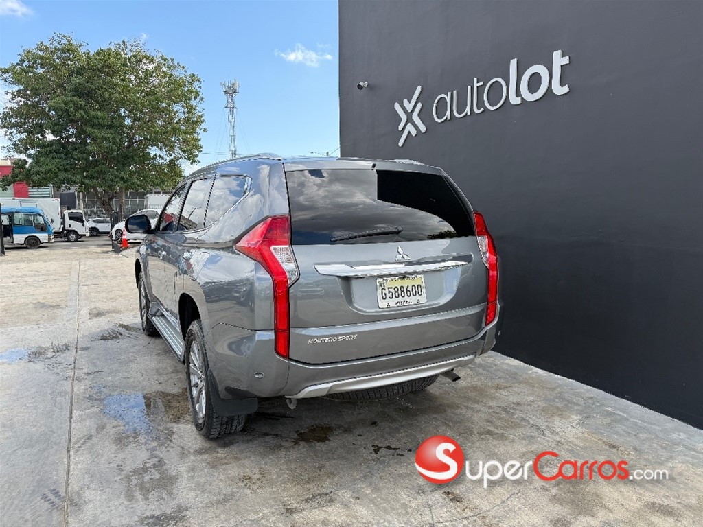 2019 Mitsubishi Motors Montero Sport — foto 4 / 10
