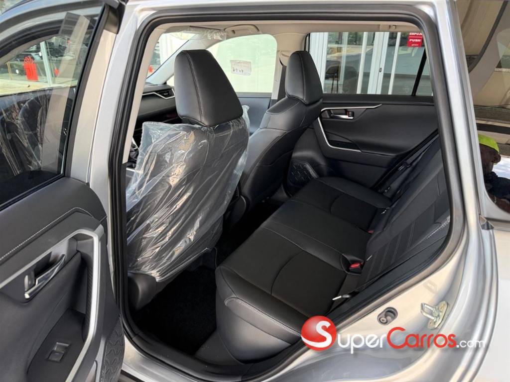 2026 Toyota RAV4 Limited Hybrid — foto 5 / 7