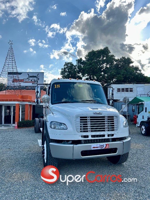 2018 Freightliner M2