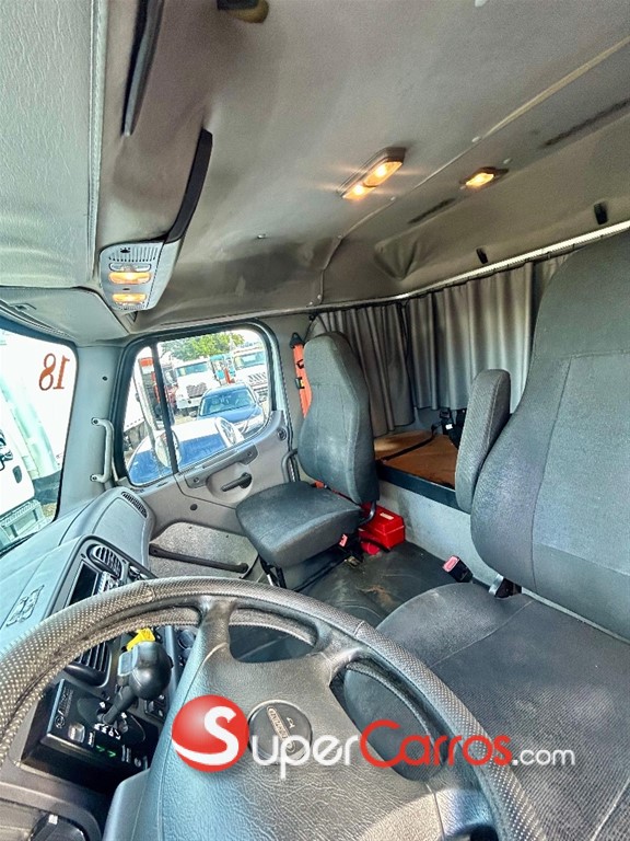 2018 Freightliner M2 — foto 3 / 5