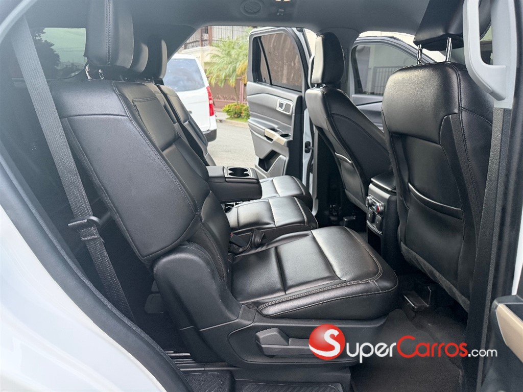 2021 Ford Explorer XLT — foto 4 / 12