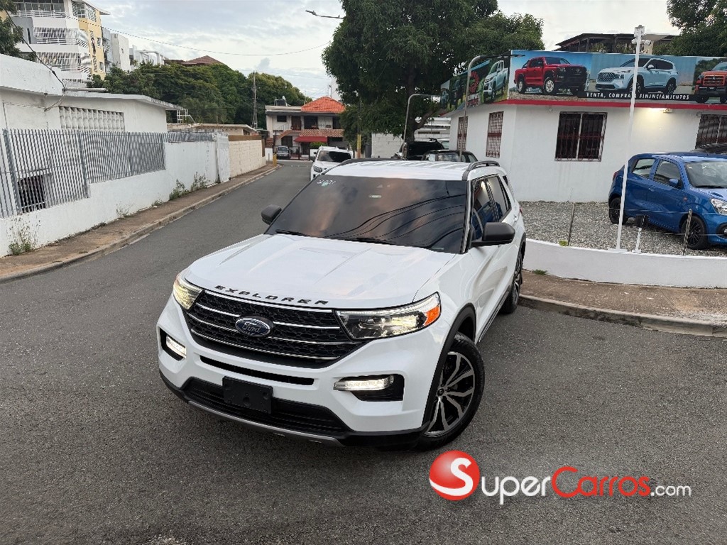 2021 Ford Explorer XLT — foto 9 / 12