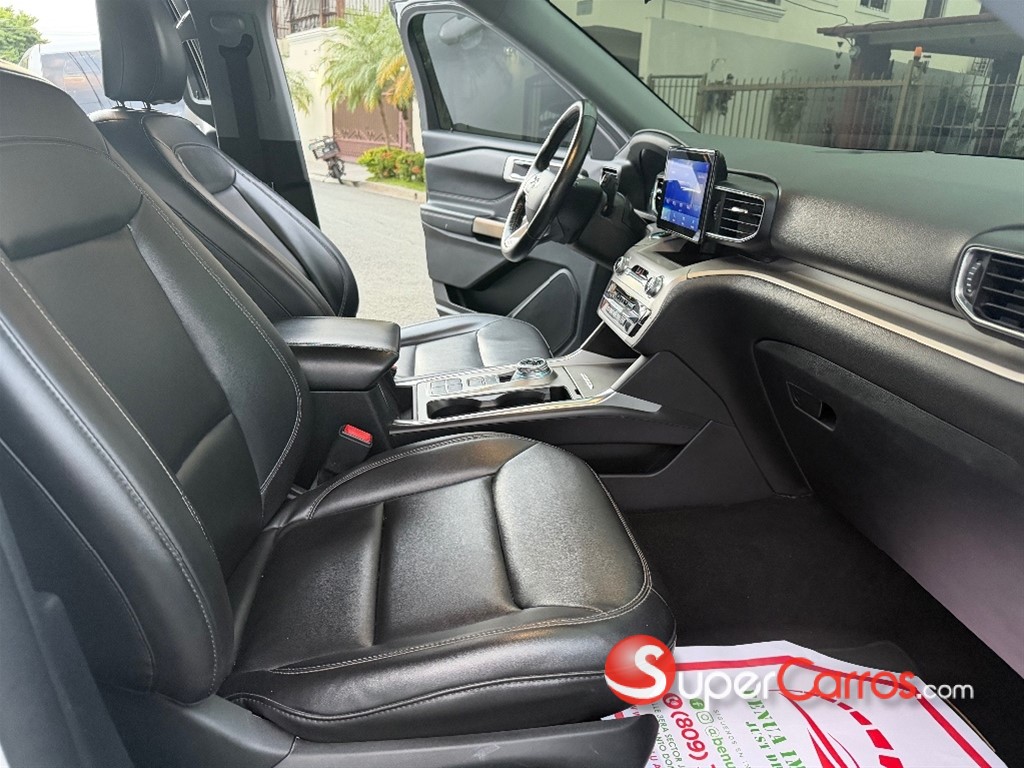 2021 Ford Explorer XLT — foto 12 / 12