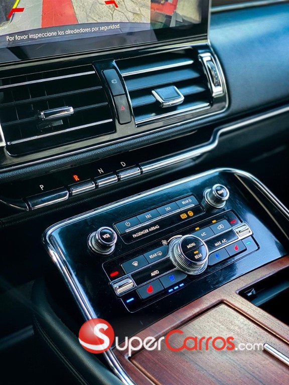 2023 Lincoln Navigator Reserve I — foto 8 / 12