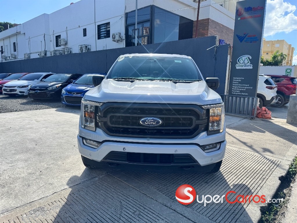 2021 Ford F 150 XLT ECOBOOST — foto 3 / 12