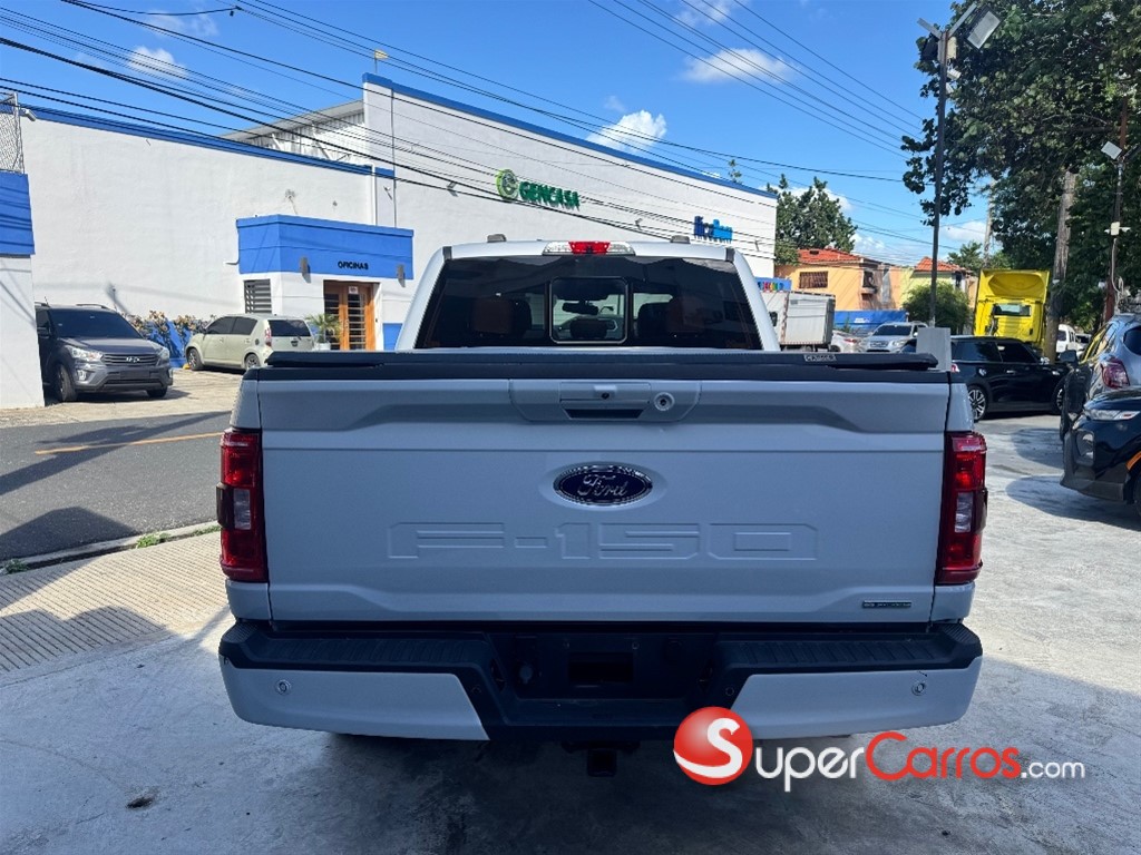2021 Ford F 150 XLT ECOBOOST — foto 6 / 12