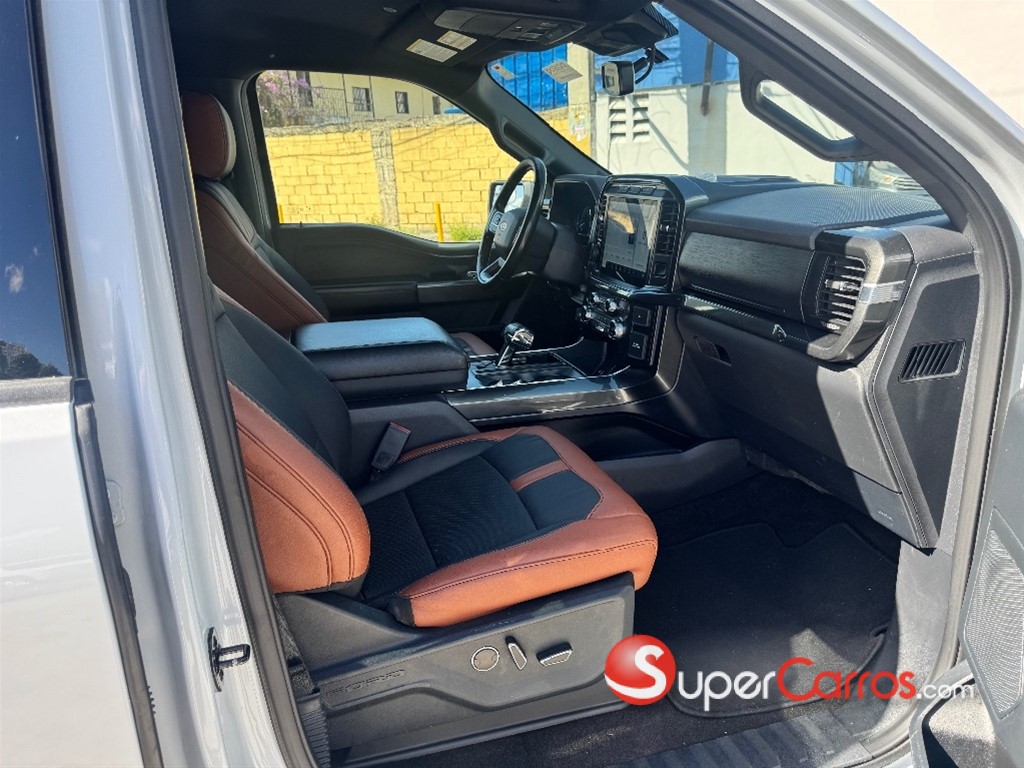 2021 Ford F 150 XLT ECOBOOST — foto 10 / 12