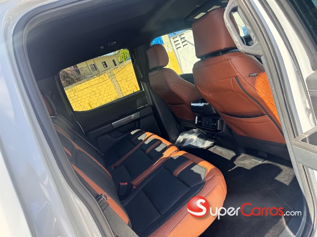 2021 Ford F 150 XLT ECOBOOST — foto 11 / 12