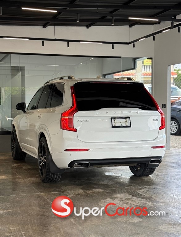 2019 Volvo XC90 Momentum T6 — foto 6 / 10