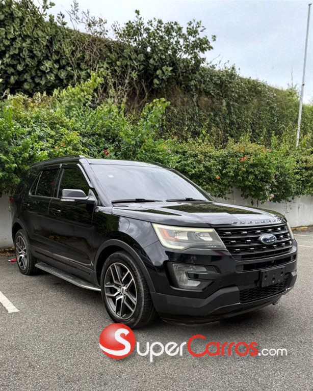 2016 Ford Explorer
