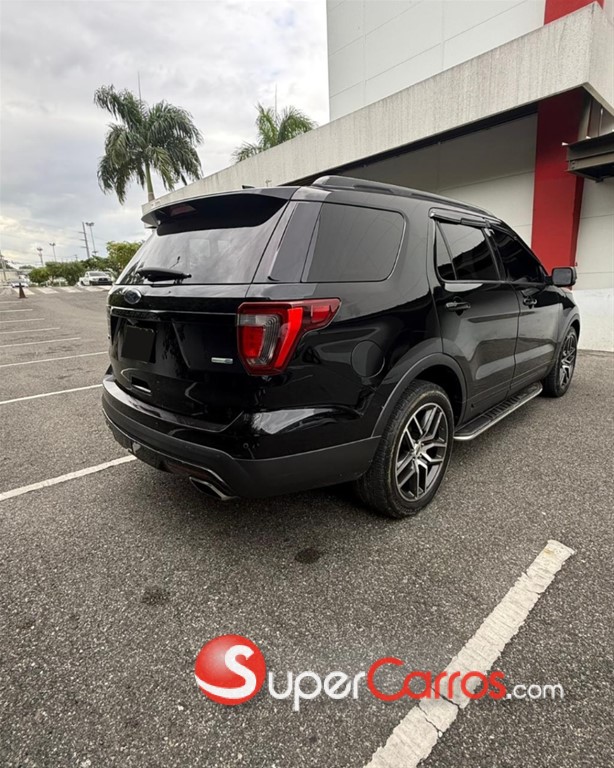 2016 Ford Explorer — foto 5 / 11
