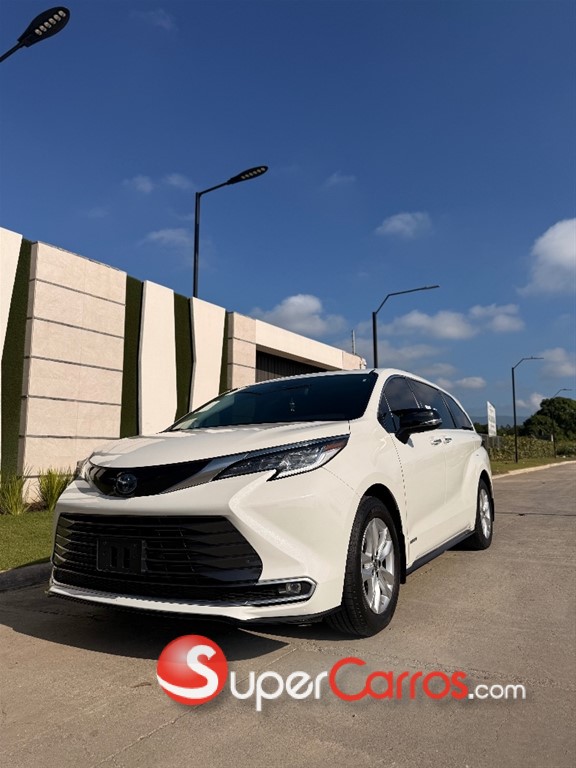 2021 Toyota Sienna Limited