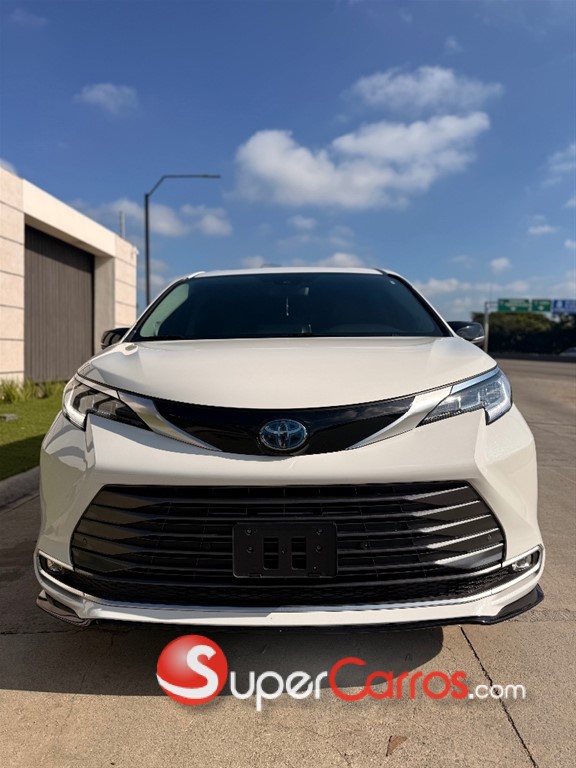 2021 Toyota Sienna Limited — foto 2 / 12