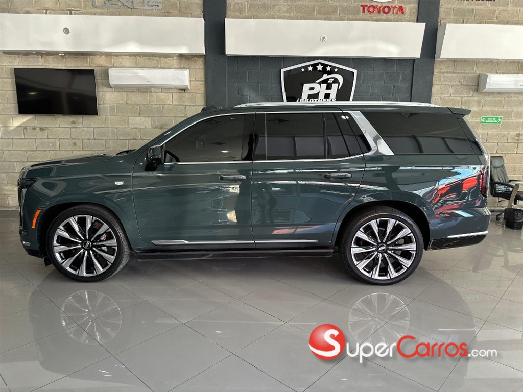 2026 Cadillac Escalade Premium Luxury — foto 3 / 12