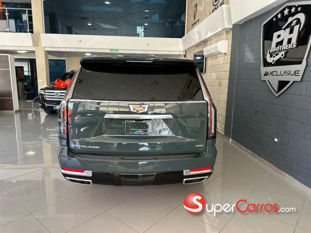 2026 Cadillac Escalade Premium Luxury — foto 5 / 12