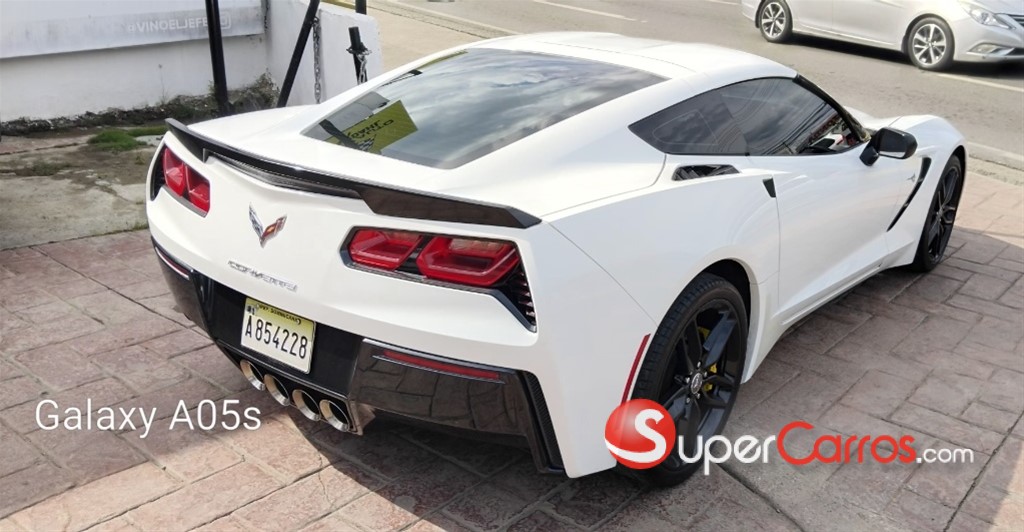 2015 Chevrolet Corvette Stingray — foto 2 / 4