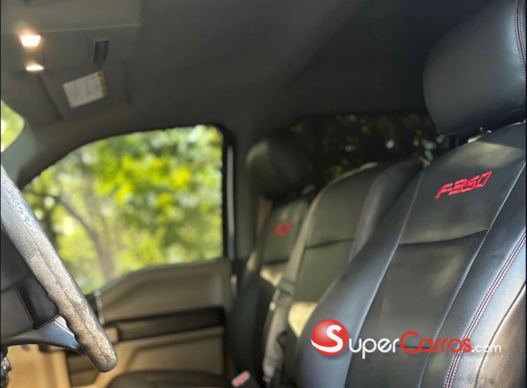 2017 Ford F 350 Super Duty — foto 7 / 10