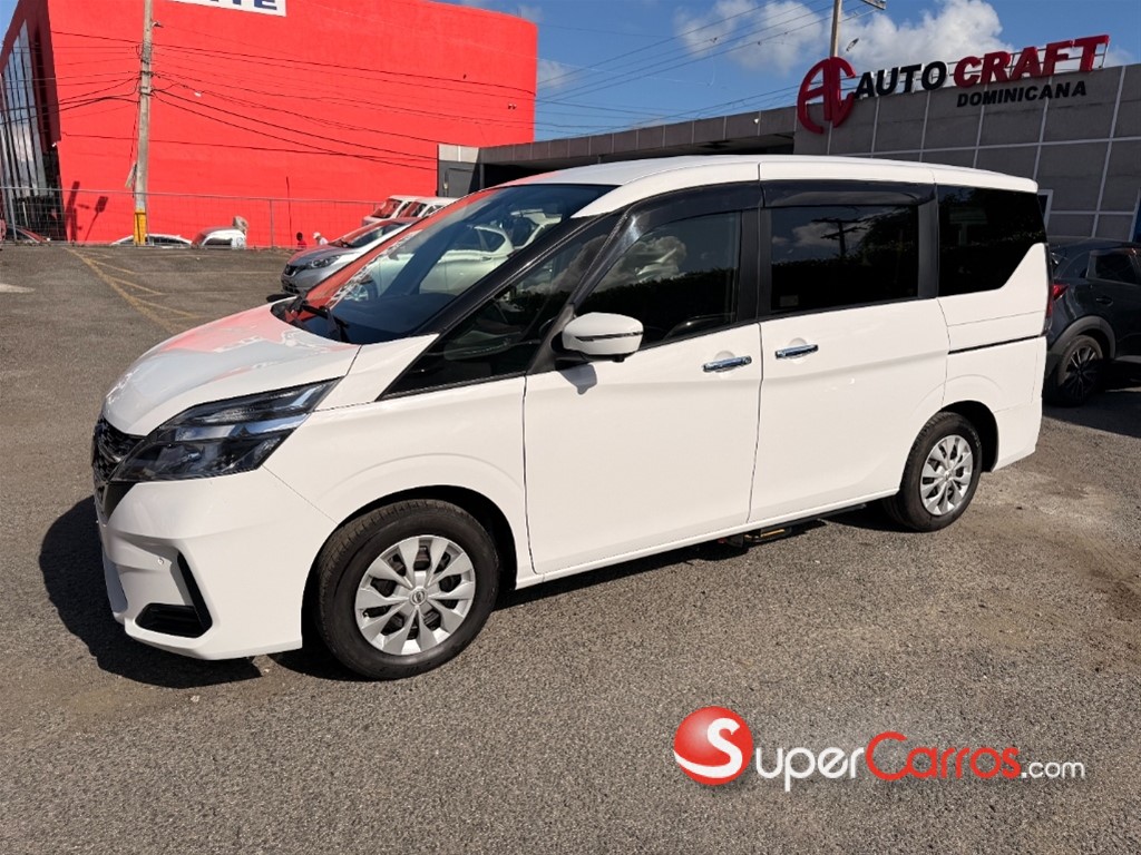 2020 Nissan Serena — foto 2 / 12