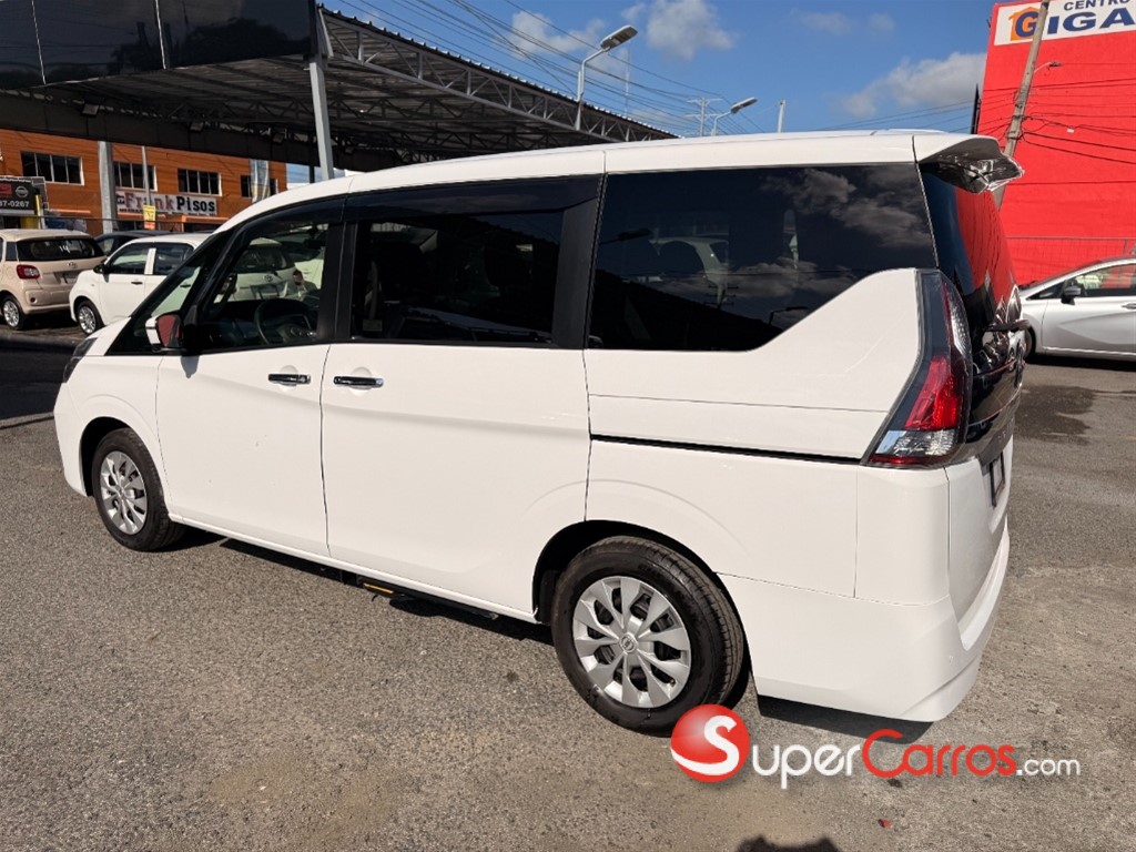 2020 Nissan Serena — foto 4 / 12