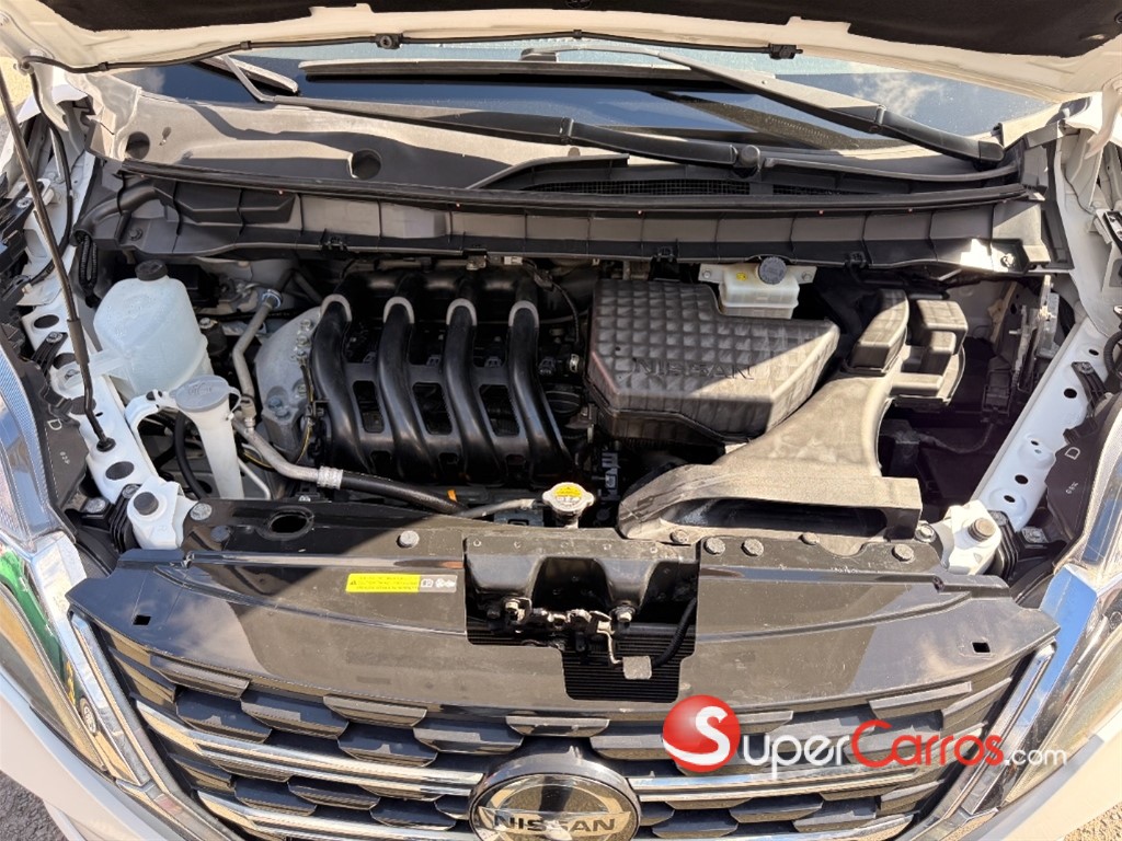 2020 Nissan Serena — foto 10 / 12