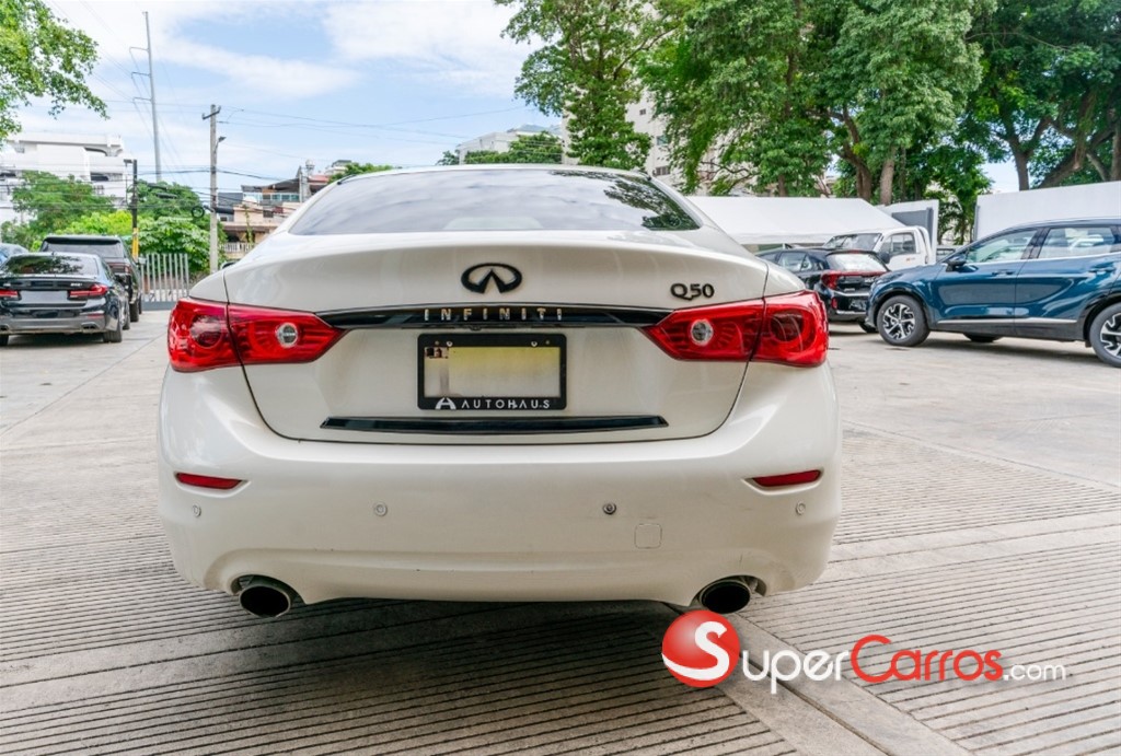 2016 Infiniti Q-50 — foto 2 / 9