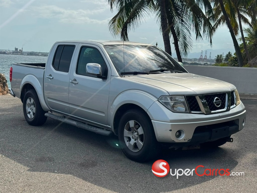 2011 Nissan Navara LE