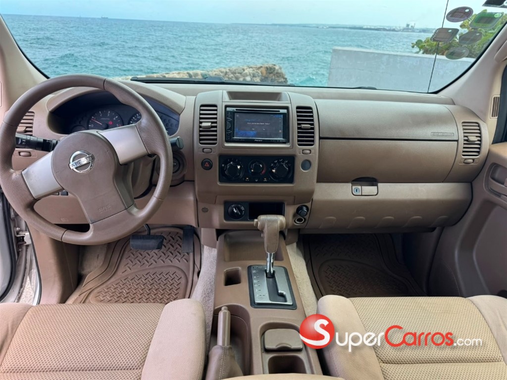 2011 Nissan Navara LE — foto 3 / 12