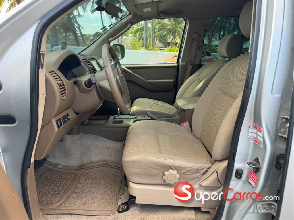2011 Nissan Navara LE — foto 5 / 12