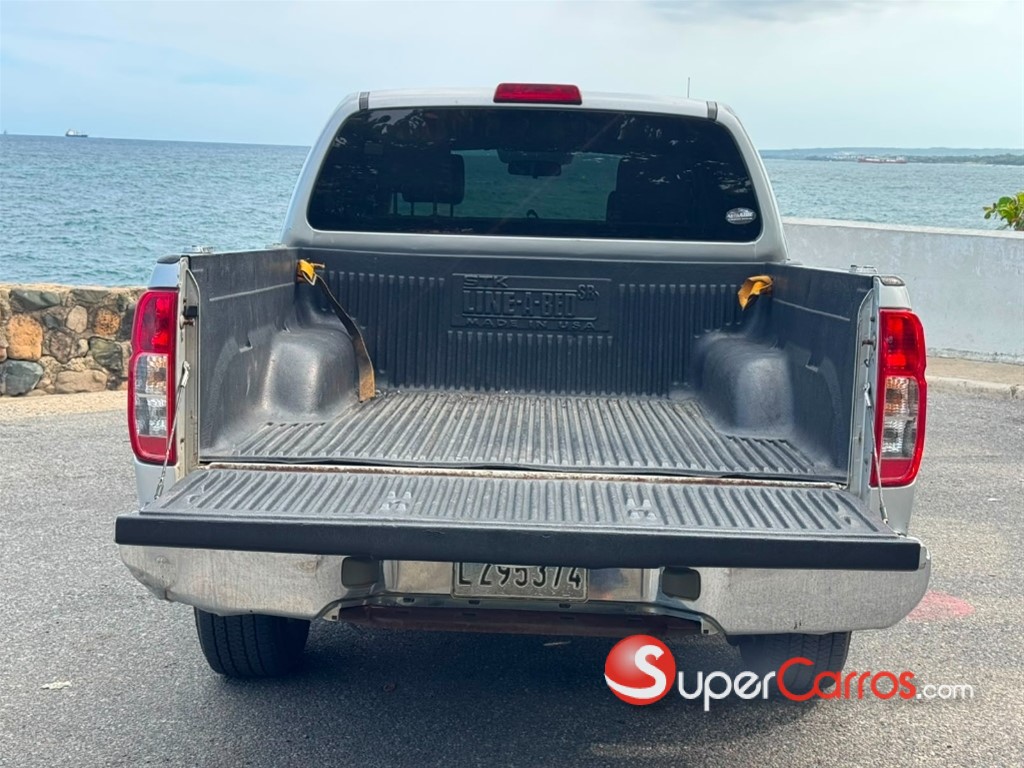 2011 Nissan Navara LE — foto 6 / 12