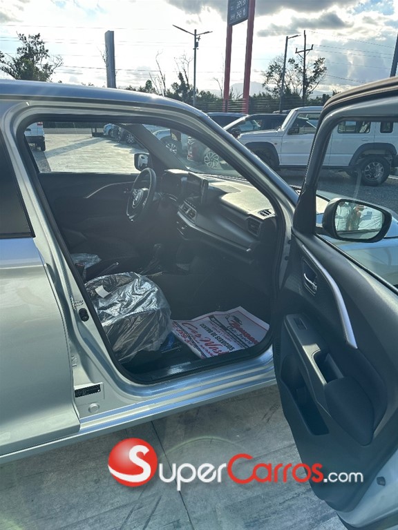 2026 Suzuki Swift GLX Hybrid — foto 9 / 11