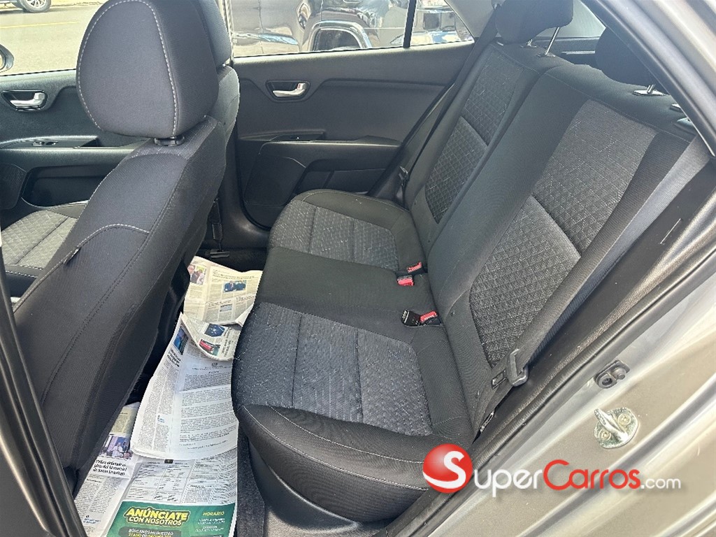 2022 Kia Rio S — foto 10 / 12